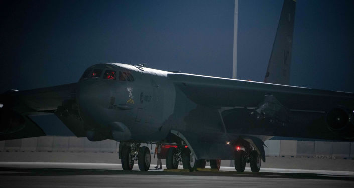 EUA enviam aviões B-52 para Afeganistão e bombardeiam posições do Talibã no norte do país - Sputnik Brasil