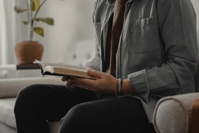 Maioria dos americanos não vê a Bíblia como determinante do “certo e errado”, diz pesquisa