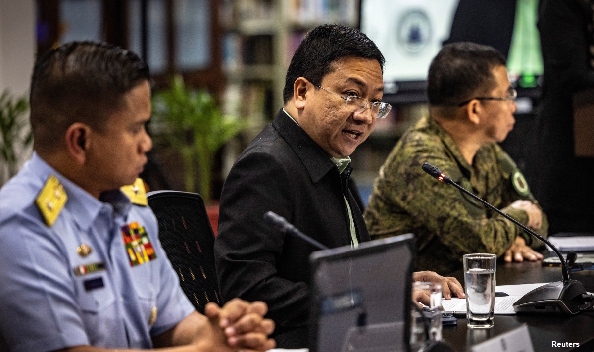 Filipinas sobem tom com China ante navio em ilha disputada: 'Se existe acordo, foi rescindido agora'